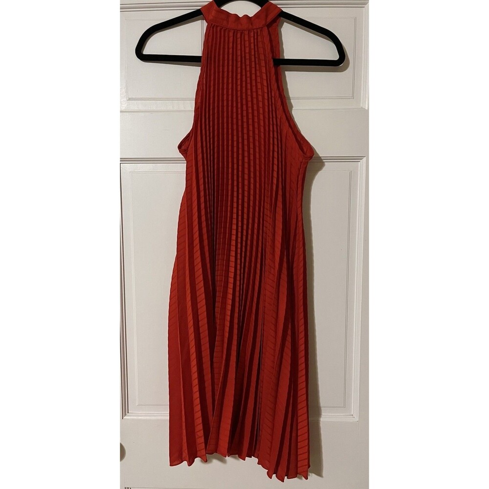 Niay Women’s Size L Red Solid High Neck Keyhole Sleeveless Pleated Mini Dress